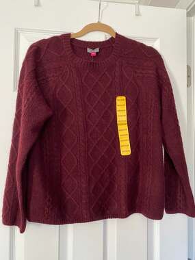 Vince Camuto NWT Medium Chunky Sweater